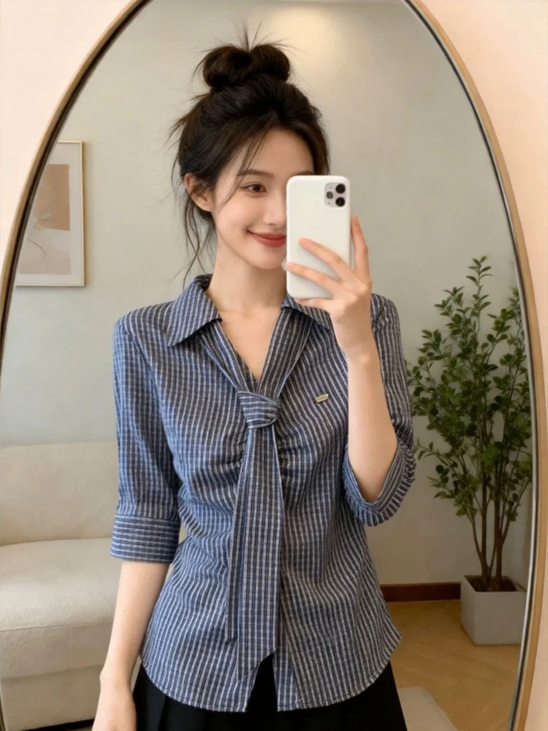 Retro Korean Striped V-Neck Short Sleeve Women's Shirt plus Size Slimming Design Commute Top Summer Fashion plus Size Women
Retro Korean Striped V-Neck Short Sleeve Women's Shirt plus Size Slimming Design Commute Top Summer Fashion plus Size Women