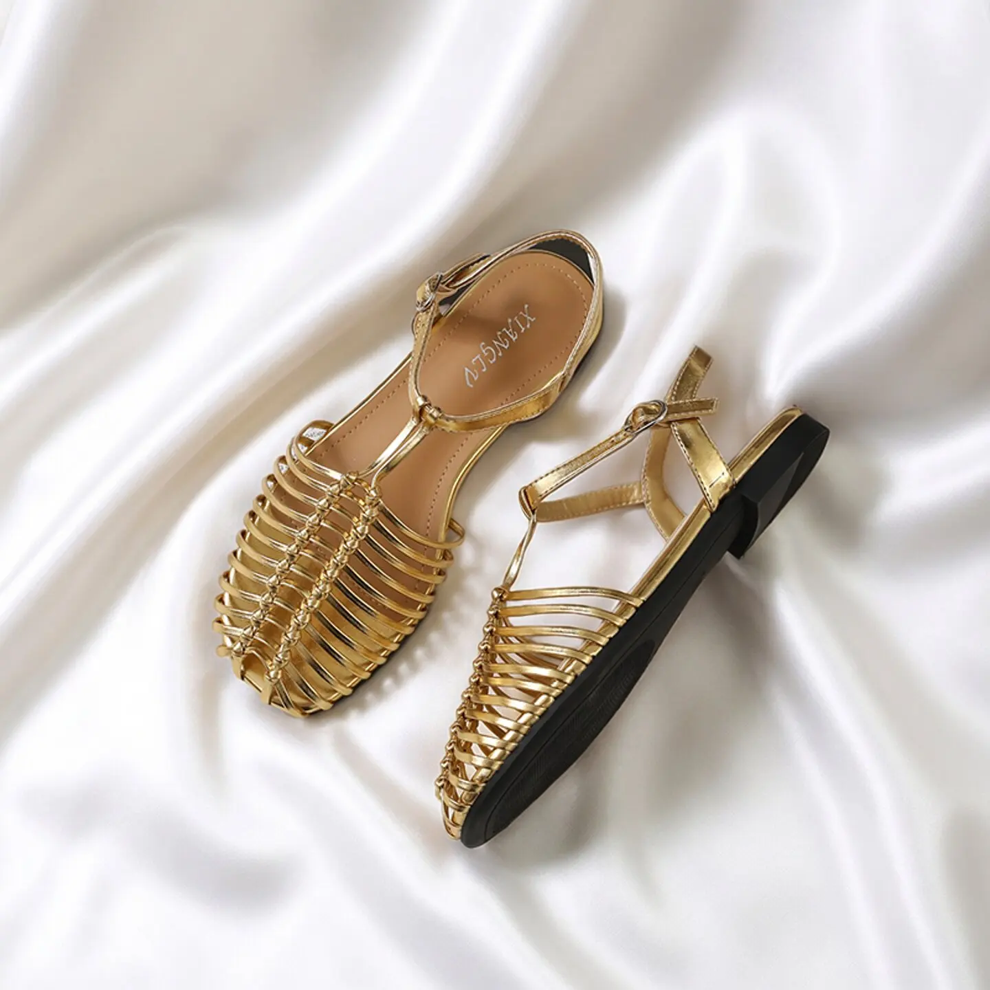 Retro Rome Brand Designer Women Flat Sandals T-Strap Ankle Buckle Narrow Weave Hollow Big Size Footwear Gladiator Sandalias
Retro Rome Brand Designer Women Flat Sandals T-Strap Ankle Buckle Narrow Weave Hollow Big Size Footwear Gladiator Sandalias