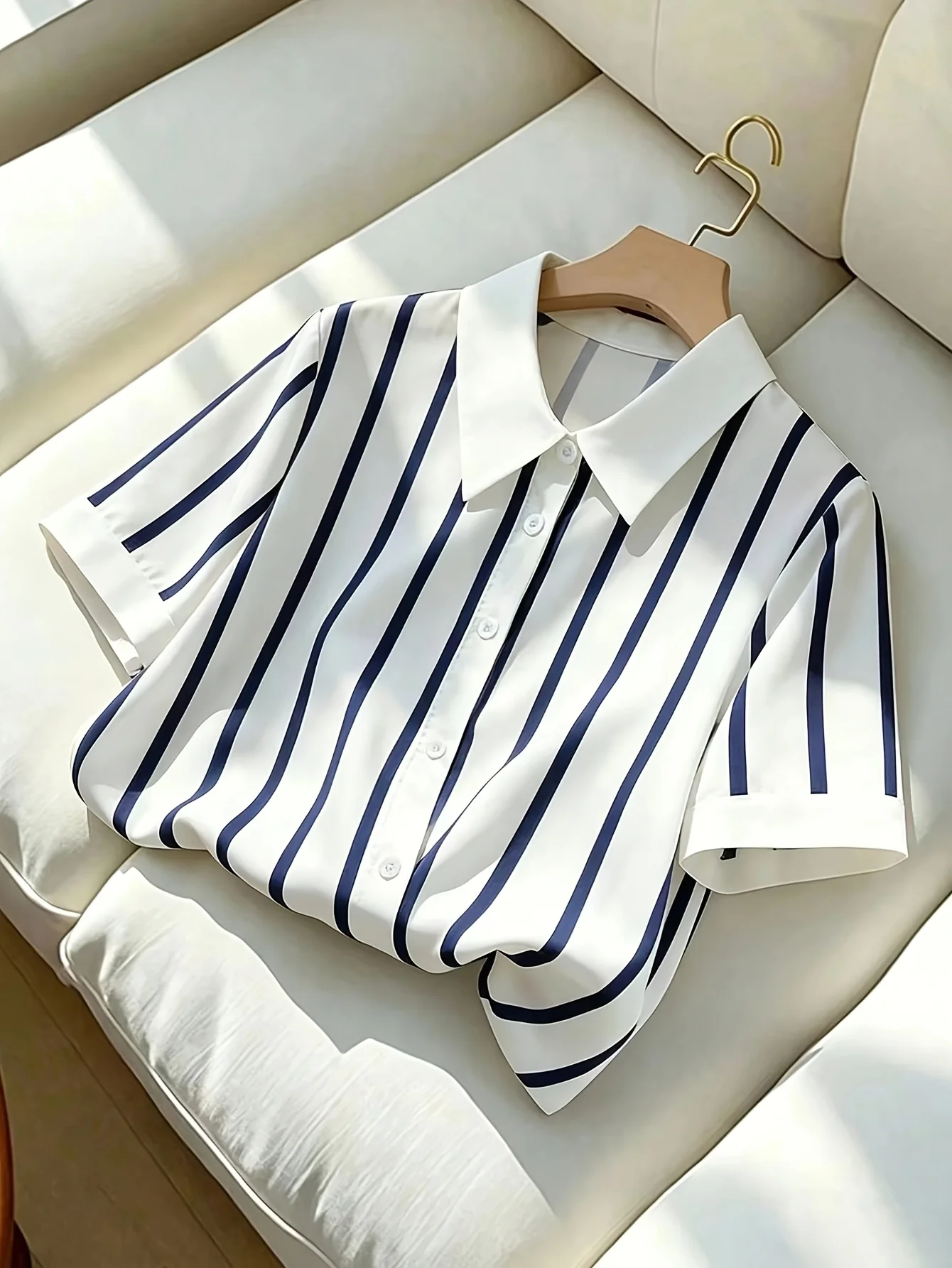 Summer Men's Colorful Stripes3DPattern Printed Street Fashion Casual Short-Sleeved Shirt - OutdoorQuick-Drying Short-SleeveShirt
Summer Men's Colorful Stripes3DPattern Printed Street Fashion Casual Short-Sleeved Shirt - OutdoorQuick-Drying Short-SleeveShirt