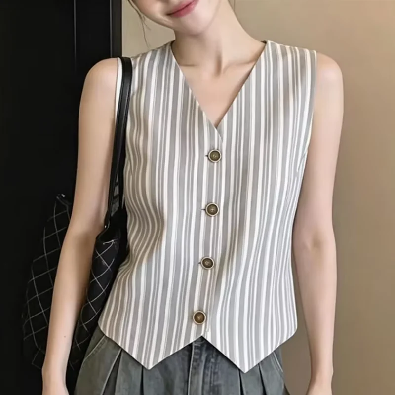 New Fashion Loose Cardigan Simple Casual Contrast Striped Suit Vest 2026 Women's Summer Thin V-neck Cotton Linen Vest Tide
New Fashion Loose Cardigan Simple Casual Contrast Striped Suit Vest 2026 Women's Summer Thin V-neck Cotton Linen Vest Tide