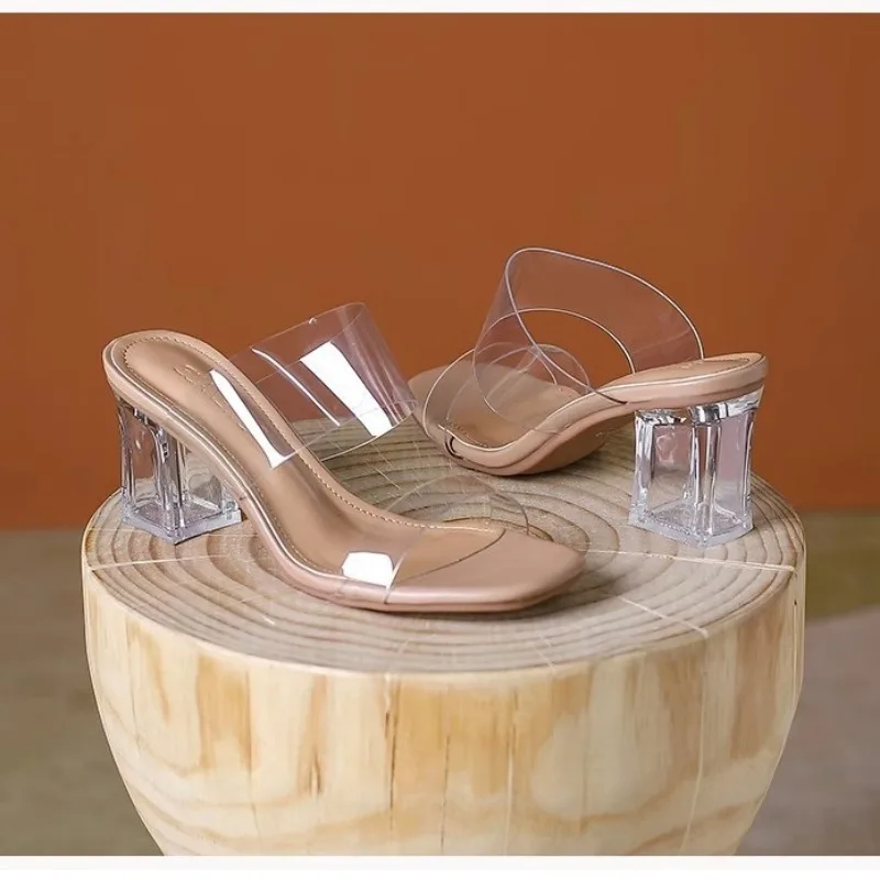 Soft Padded Crystal Heeled Mules Woman Transparent Sandals Ladies Fashion Slip-on Square Toe Low Heel Clear Slipper Shoes
Soft Padded Crystal Heeled Mules Woman Transparent Sandals Ladies Fashion Slip-on Square Toe Low Heel Clear Slipper Shoes