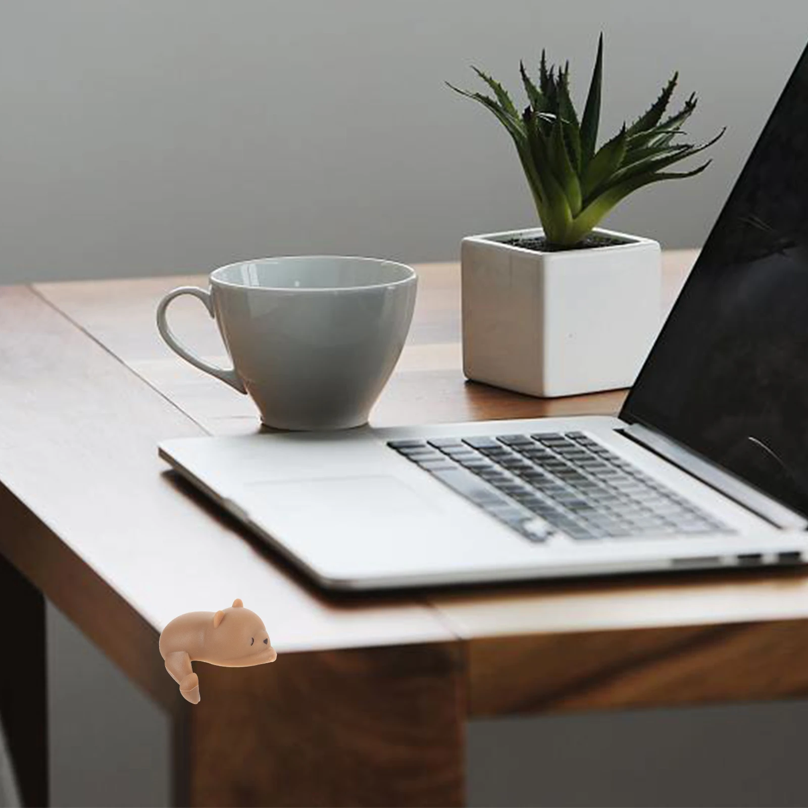 4 шт., угловые защитные приспособления в форме животных, мягкие силиконовые защитные ограждения для края стола, детские защитные бамперы для мебели
4 шт., угловые защитные приспособления в форме животных, мягкие силиконовые защитные ограждения для края стола, детские защитные бамперы для мебели