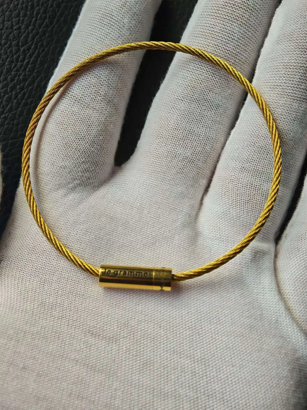 925 Silver Bracelet French LE Popular Gold Bracelet Screw Knob Close Boutique Couple Bracelet Jewelry
925 Silver Bracelet French LE Popular Gold Bracelet Screw Knob Close Boutique Couple Bracelet Jewelry