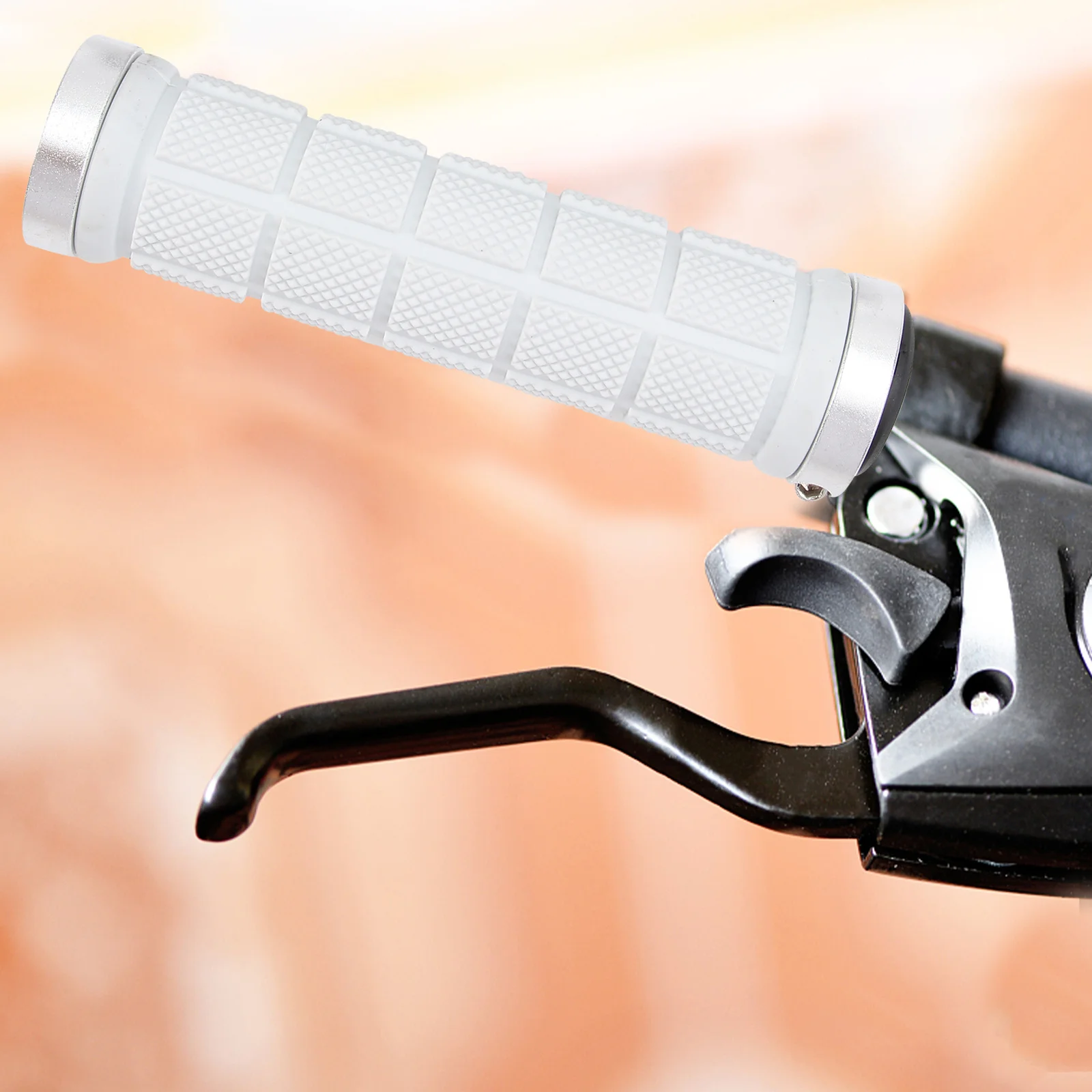 1Pair Lock Dead Handlebar Cover Rubber Anti-Skid Grip Dual-End Screw Locks Cycling Safety Bike Handlebar Cover 
1Pair Lock Dead Handlebar Cover Rubber Anti-Skid Grip Dual-End Screw Locks Cycling Safety Bike Handlebar Cover