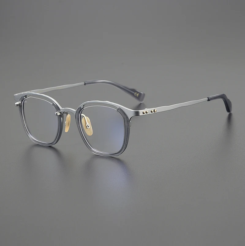 2025 Jewelry grade! Japanese designer original irregular shape pure titanium glasses frame personalized literary myopia frame
2025 Jewelry grade! Japanese designer original irregular shape pure titanium glasses frame personalized literary myopia frame