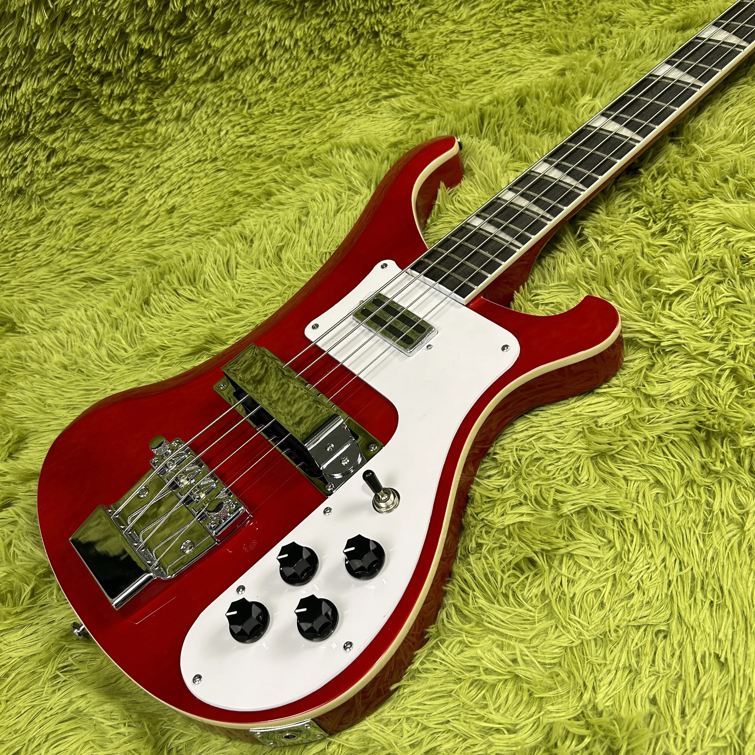 Hot Sale Bass Guitars Red Color 4003 Version Transparent 844 mm Scale Length
Hot Sale Bass Guitars Red Color 4003 Version Transparent 844 mm Scale Length