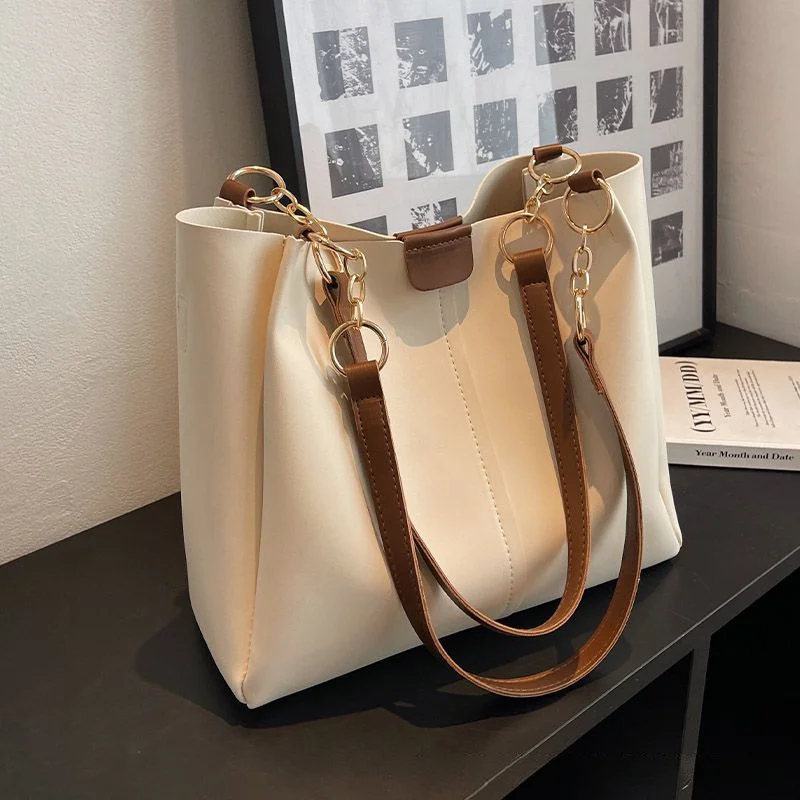 Stylish Tote Bag For Women, Vegan Leather Shoulder Bag, Retro Large Capacity Handbag For Going Out
Stylish Tote Bag For Women, Vegan Leather Shoulder Bag, Retro Large Capacity Handbag For Going Out