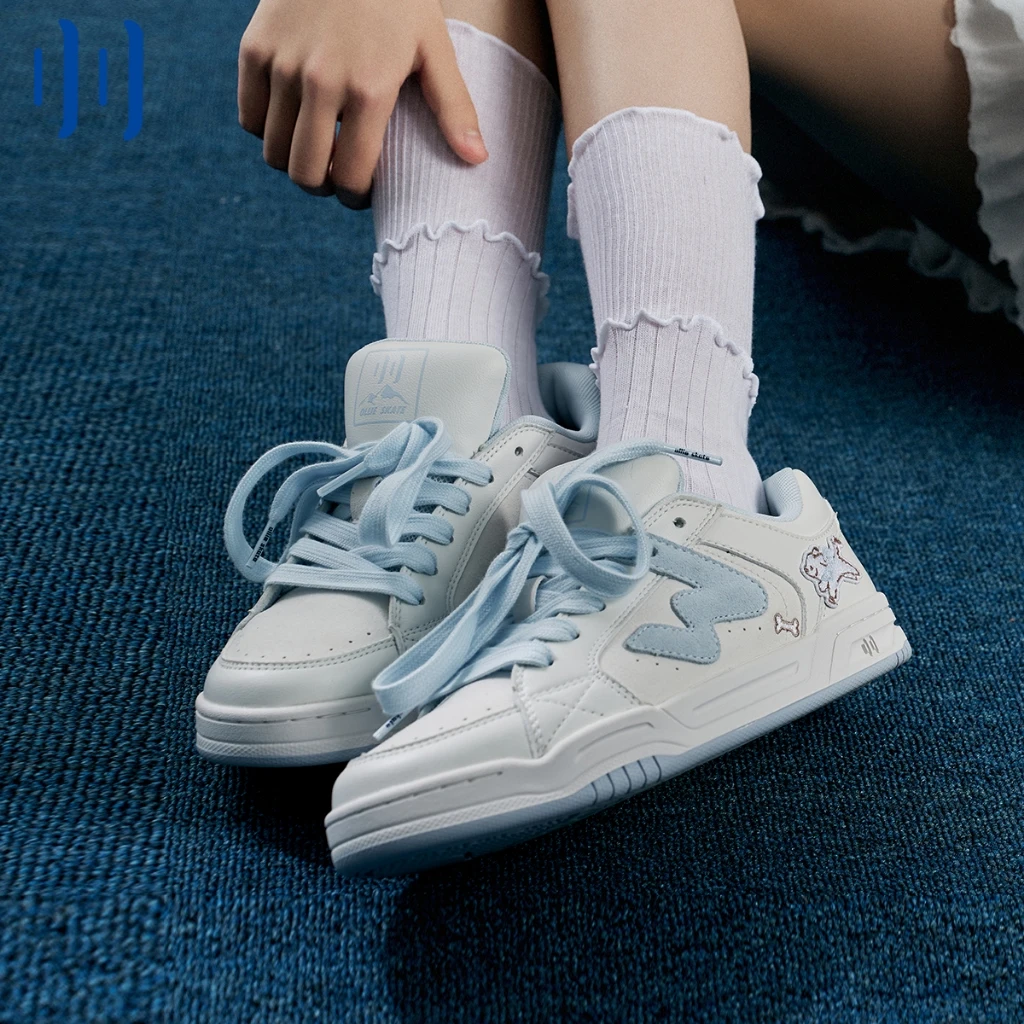 Ollieskate W Series Dachshund Cartoon Low Top Sneakers Cold Cement Sole Unisex Casual Streetwear Shoes for Men Women
Ollieskate W Series Dachshund Cartoon Low Top Sneakers Cold Cement Sole Unisex Casual Streetwear Shoes for Men Women