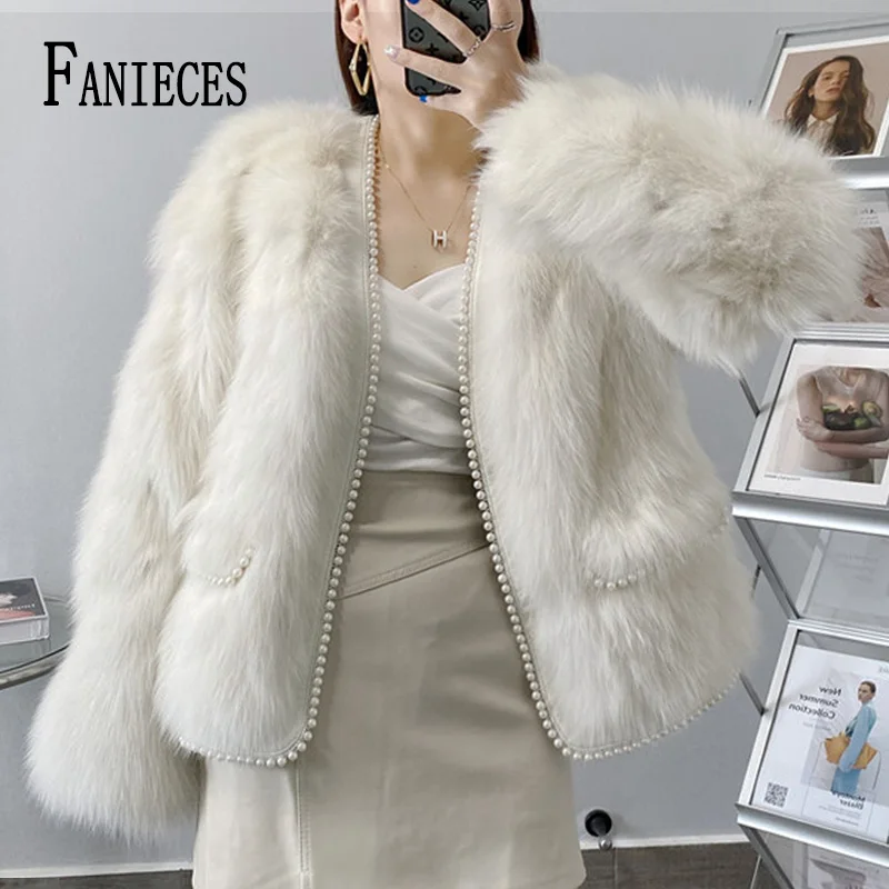 Роскошное Женское пальто FANIECES из искусственного меха с жемчугом, кардиган, зимний топ, теплая меховая куртка с фланцевым перьем
Роскошное Женское пальто FANIECES из искусственного меха с жемчугом, кардиган, зимний топ, теплая меховая куртка с фланцевым перьем