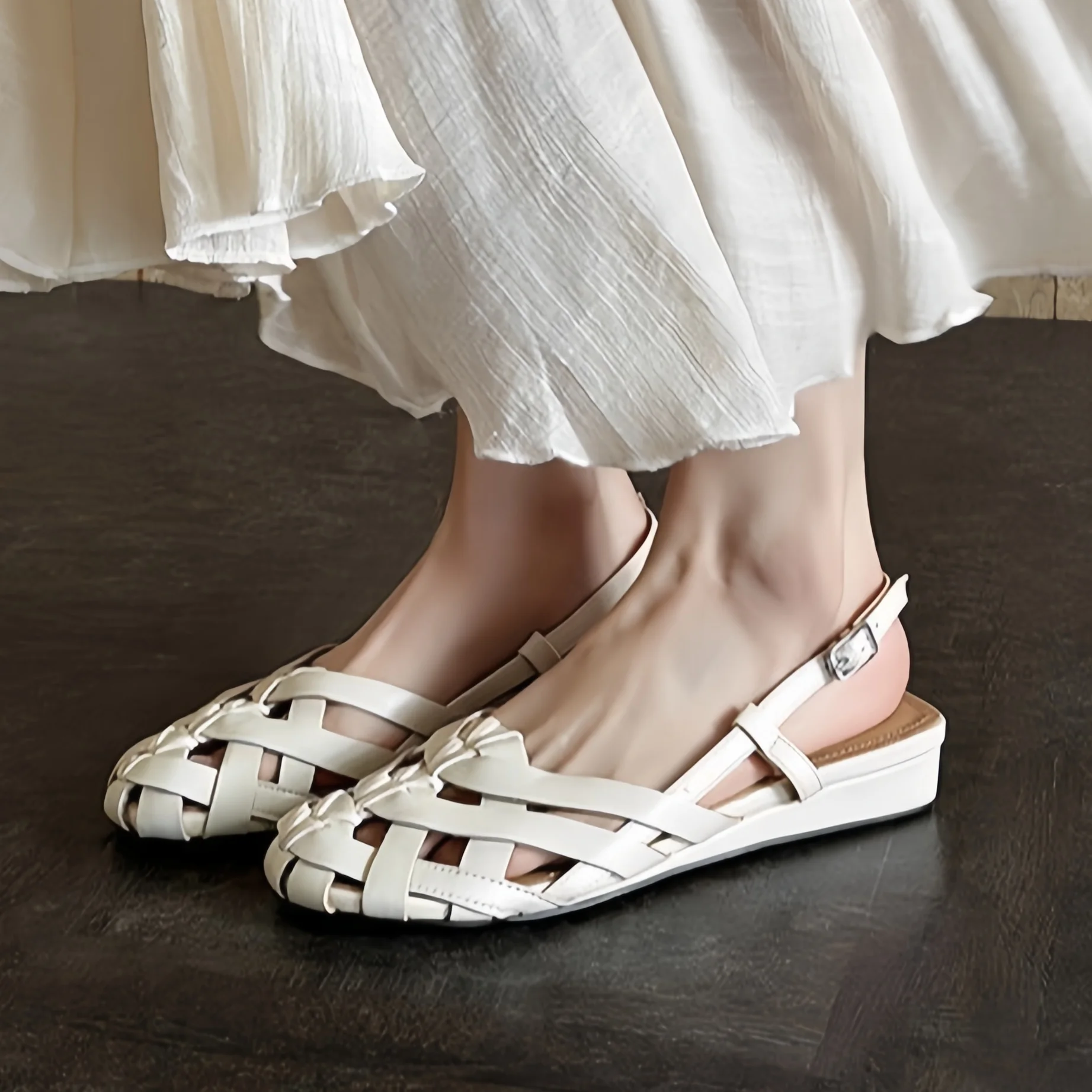 Woven Hollow Sandals Thick Soled Versatile Sandals Design Inspired Single Shoes Retro Sweet Style Sandals French Single Shoes
Woven Hollow Sandals Thick Soled Versatile Sandals Design Inspired Single Shoes Retro Sweet Style Sandals French Single Shoes