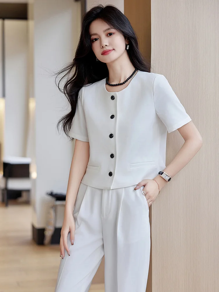 White round Neck Small Suit Jacket for Women Summer2024New High-Grade Small Leisure Suit Fashion Suit
White round Neck Small Suit Jacket for Women Summer2024New High-Grade Small Leisure Suit Fashion Suit