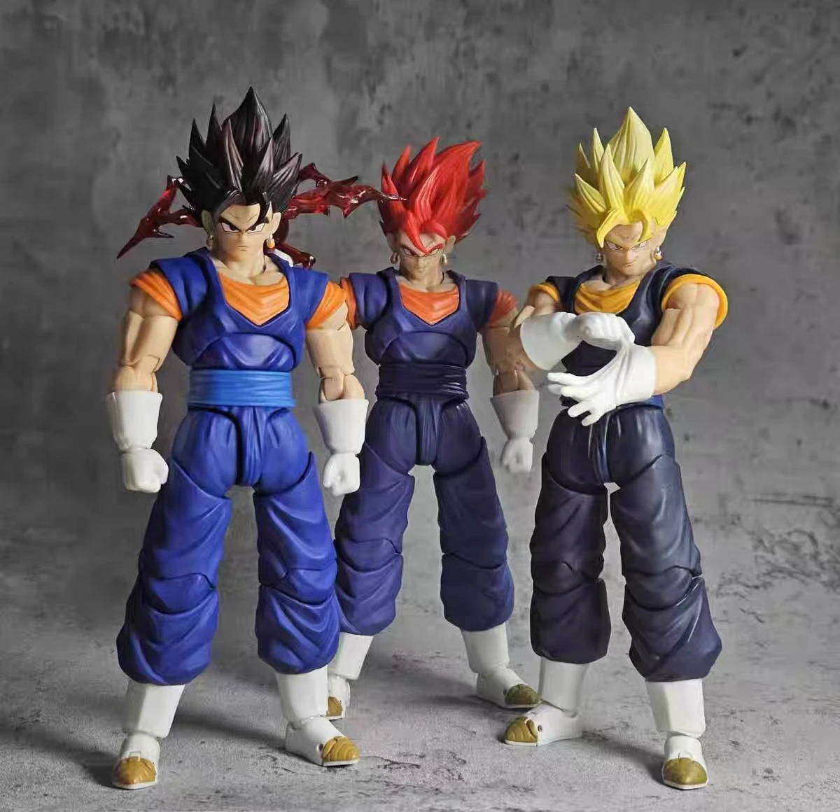 In stock oc Bejite shf Dragon Ball with yellow, black and red hair finished products movable 3.0 body and the hand-made figure
In stock oc Bejite shf Dragon Ball with yellow, black and red hair finished products movable 3.0 body and the hand-made figure