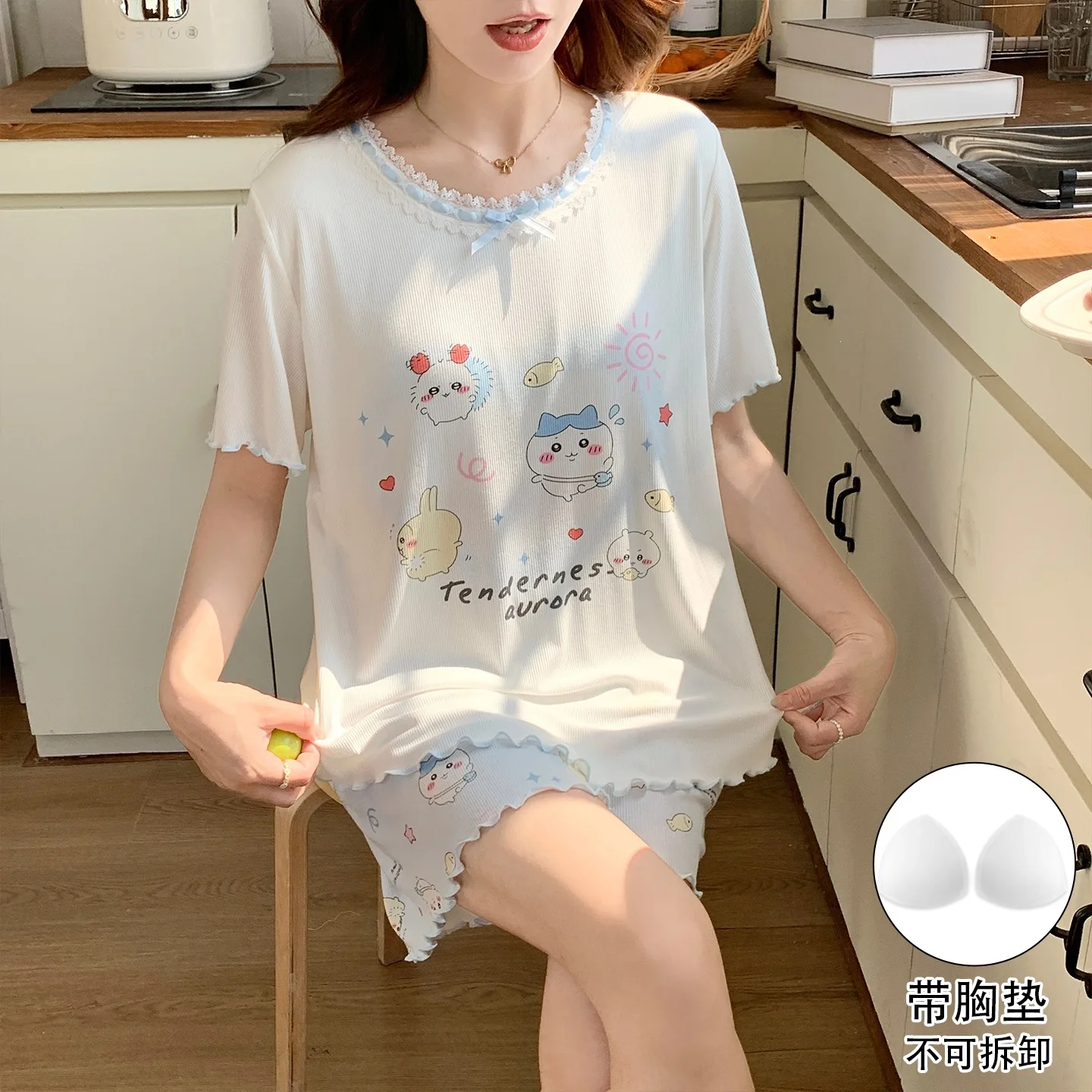 Japanese Chiikawa Usagi Women's Summer Pajamas Set Hachiware Round Neck Short Sleeved Shorts Loose Student Dormitory Homewear
Japanese Chiikawa Usagi Women's Summer Pajamas Set Hachiware Round Neck Short Sleeved Shorts Loose Student Dormitory Homewear