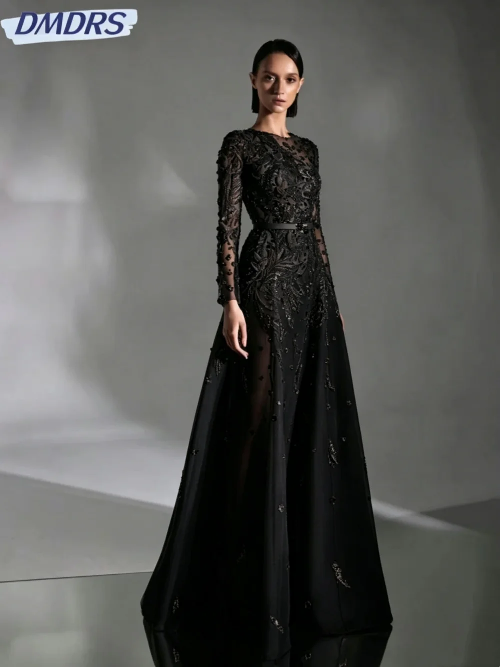 Luxurious Beaded Mother Of The Bride Dress For Wedding Modest Long Sleeve Evening Dress Customized Graceful A-line Prom Gown
Luxurious Beaded Mother Of The Bride Dress For Wedding Modest Long Sleeve Evening Dress Customized Graceful A-line Prom Gown