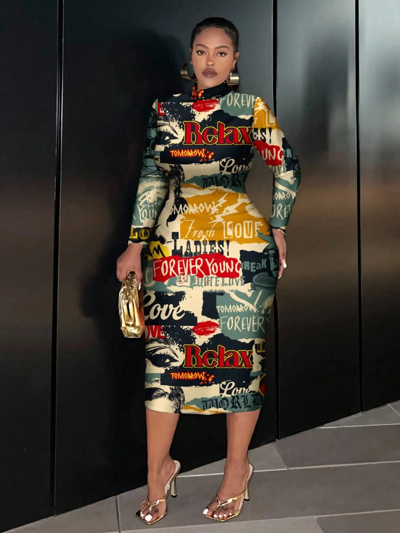 Graphic Print Long Sleeve Bodycon Dress with Bold Text & Eye Motif
Graphic Print Long Sleeve Bodycon Dress with Bold Text & Eye Motif