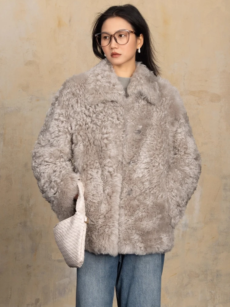 High-end Luxury Natural Lamb Fur Winter Jackets for Women 2026 New Simple Classic Loose Soft Genuine Leather Real Fur Coat
High-end Luxury Natural Lamb Fur Winter Jackets for Women 2026 New Simple Classic Loose Soft Genuine Leather Real Fur Coat