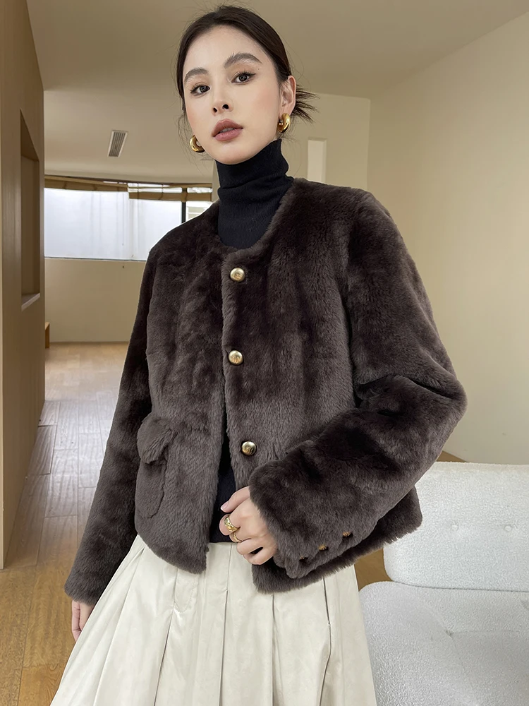 High-end Luxury Merino Sheep Fur Cropped Winter Jackets for Women 2026 New Simple Elegant O-neck Genuine Leather Real Fur Coat
High-end Luxury Merino Sheep Fur Cropped Winter Jackets for Women 2026 New Simple Elegant O-neck Genuine Leather Real Fur Coat