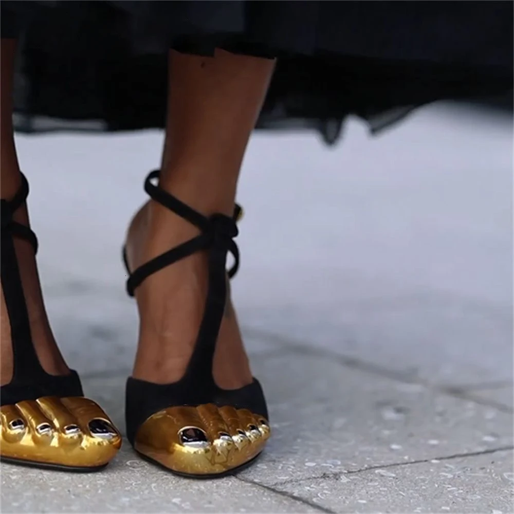 2025 Fashion Gold Five Finger High Heel Pumps Summer Versatile Stiletto Heel Buckle Sandals Women Roman Dress Comfort Shoes
2025 Fashion Gold Five Finger High Heel Pumps Summer Versatile Stiletto Heel Buckle Sandals Women Roman Dress Comfort Shoes
