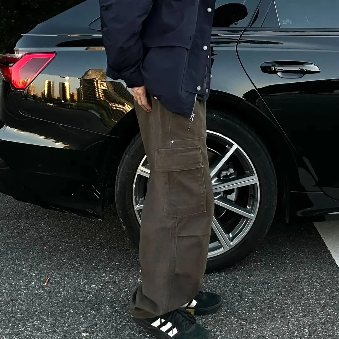 Мужские рабочие брюки в американском ретро-стиле с множеством карманов, плиссированные, на флисовой подкладке, прямого кроя, в стиле High Street, повседневные брюки
Мужские рабочие брюки в американском ретро-стиле с множеством карманов, плиссированные, на флисовой подкладке, прямого кроя, в стиле High Street, повседневные брюки