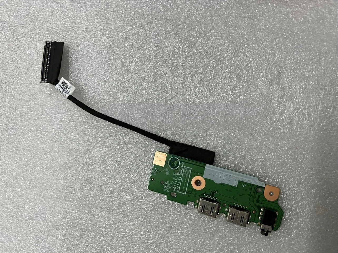 For Dell Inspiron 15 (7590) 2 - in - 1 USB Small Board CN - 0X4J6Y, Laptop Internal Repair Part
For Dell Inspiron 15 (7590) 2 - in - 1 USB Small Board CN - 0X4J6Y, Laptop Internal Repair Part