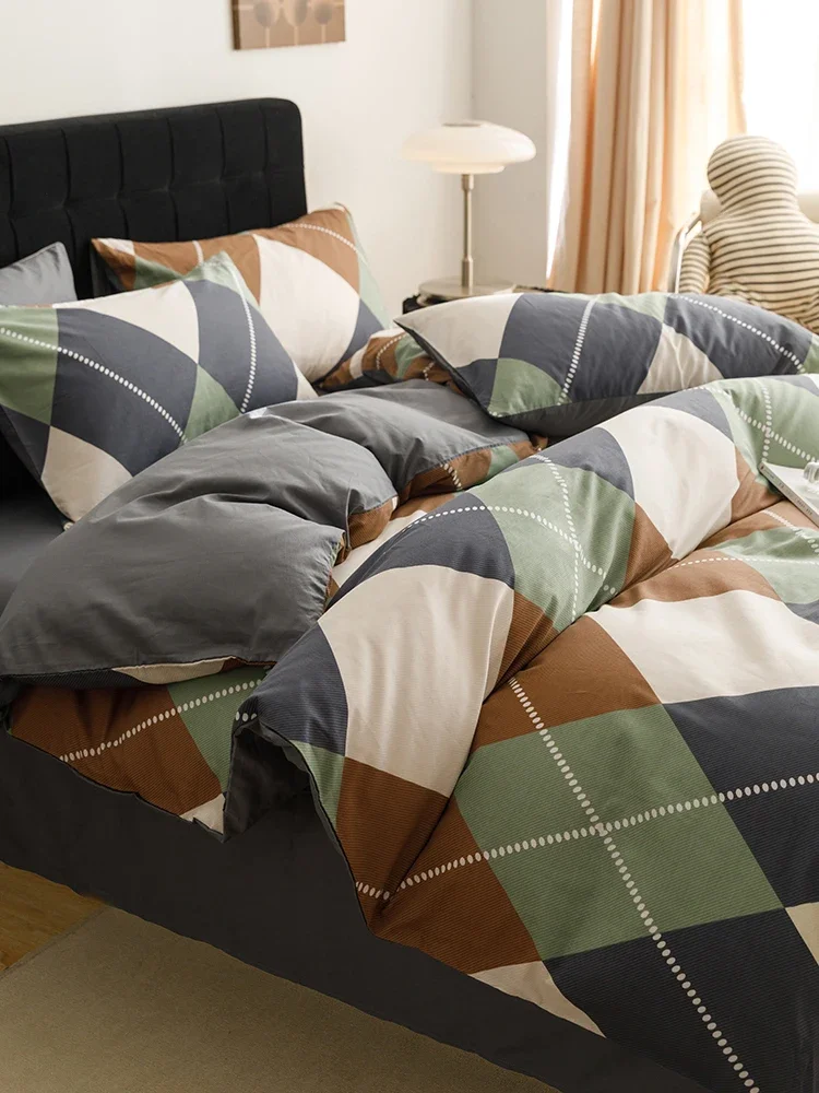 Cotton combed cotton double four-piece set simple Nordic style pure cotton bedding
Cotton combed cotton double four-piece set simple Nordic style pure cotton bedding