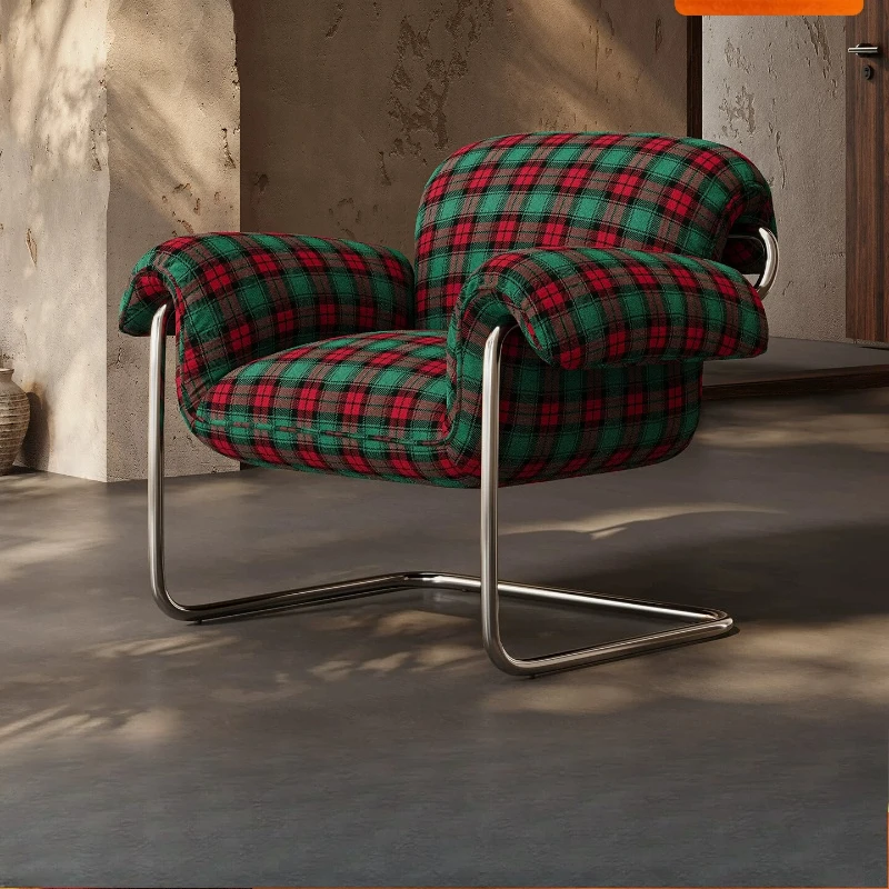 Single sofa chair, living room balcony household, Bauhaus leisure chair
Single sofa chair, living room balcony household, Bauhaus leisure chair
