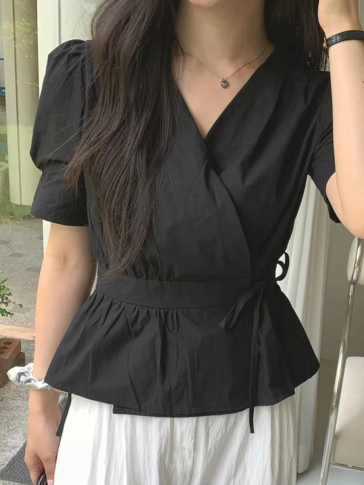 Chic White Short Sleeve Shirt Unique Youthful Women's Fashion Sweet Stylish Short Waist-Cinching Korean Style Commute
Chic White Short Sleeve Shirt Unique Youthful Women's Fashion Sweet Stylish Short Waist-Cinching Korean Style Commute