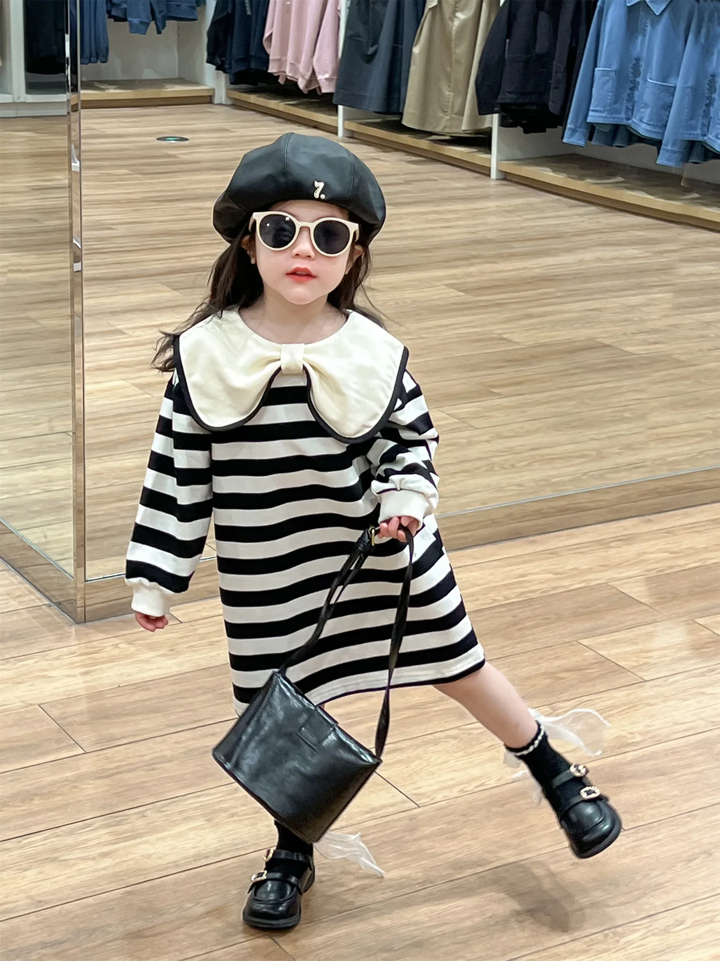 Spring Summer Children Girl Dress Bow Lapel Striped Knitted Kid Girl Dress Loose Long Sleeve Toddler Girl Peter Pan Collar Dress
Spring Summer Children Girl Dress Bow Lapel Striped Knitted Kid Girl Dress Loose Long Sleeve Toddler Girl Peter Pan Collar Dress