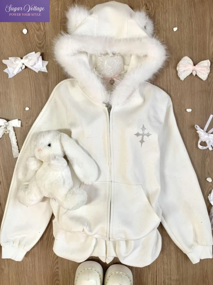 Harajuku Sweet Kawaii осенне-зимний комплект из 2 предметов, женское пальто с меховым капюшоном и тонкими шортами, милый модный повседневный стиль, новый наряд
Harajuku Sweet Kawaii осенне-зимний комплект из 2 предметов, женское пальто с меховым капюшоном и тонкими шортами, милый модный повседневный стиль, новый наряд