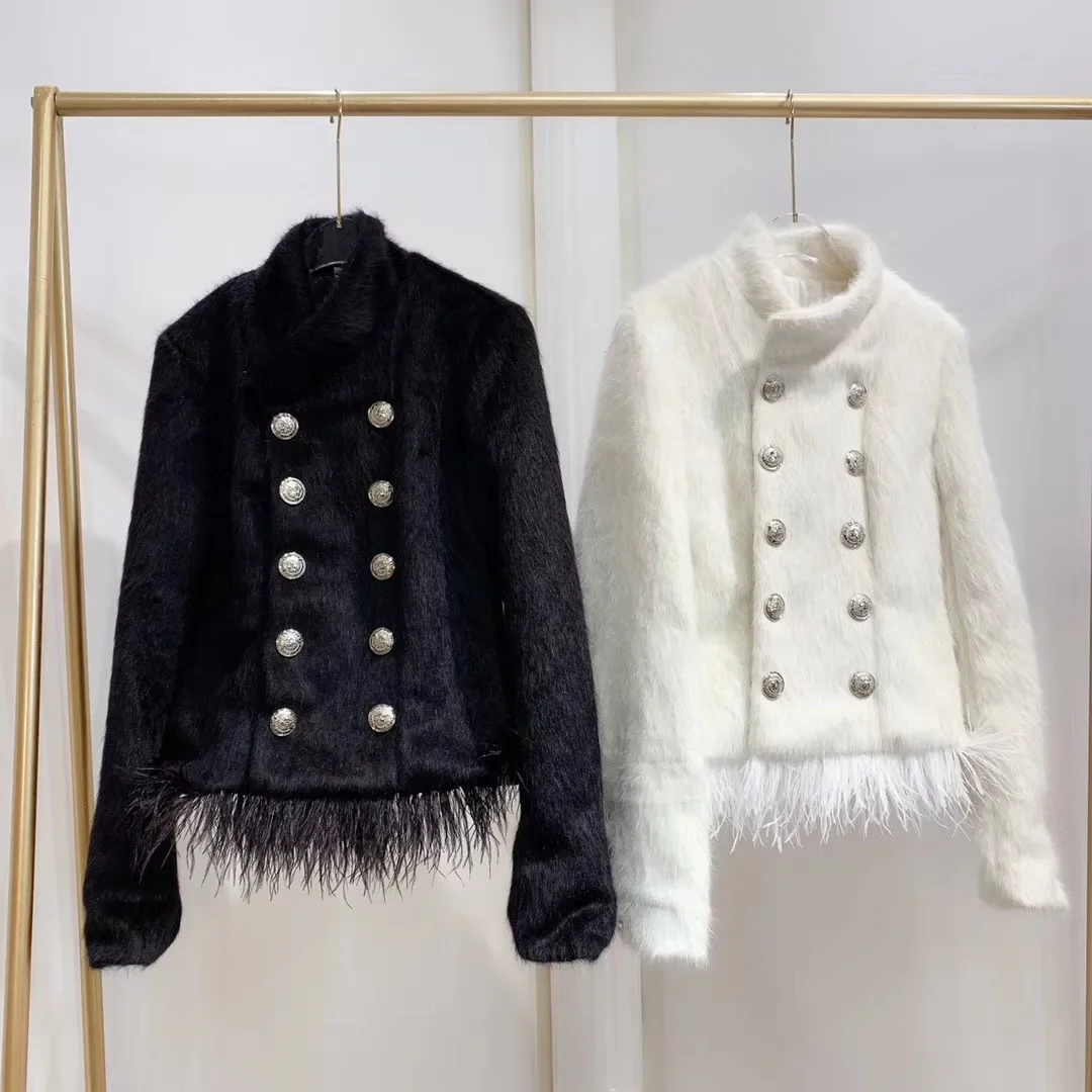New high grade mink velvet solid double breasted small Mock Neck ostrich hair splicing warm fur coat
New high grade mink velvet solid double breasted small Mock Neck ostrich hair splicing warm fur coat
