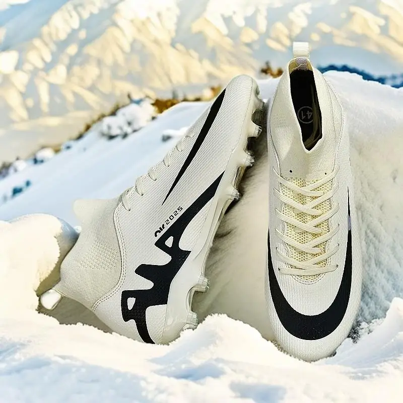 New Men Soccer Shoes Training Shoes Outdoor TF Indoor Football Boots Kids FG Ultra-light Futsal Comfortable Soft Drop Shipping
New Men Soccer Shoes Training Shoes Outdoor TF Indoor Football Boots Kids FG Ultra-light Futsal Comfortable Soft Drop Shipping