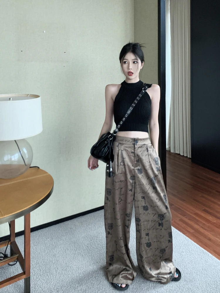 2023 New Arrival Summer Korean Style Women Vintage Print Ankle-length Pants Casual Loose Button Fly Waist Wide Leg Pants
2023 New Arrival Summer Korean Style Women Vintage Print Ankle-length Pants Casual Loose Button Fly Waist Wide Leg Pants