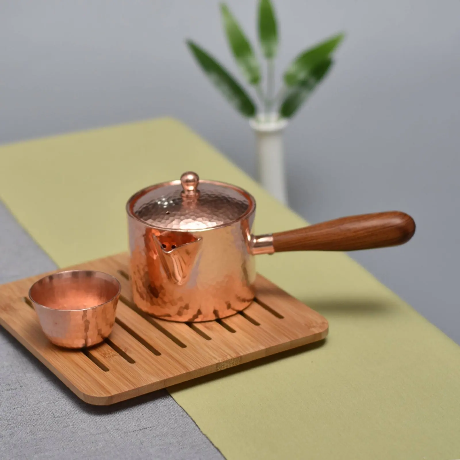 Hammered Copper Teapot Uncoated Interior Authentic Copper Infused Beverage Brewer Wooden Handle Infused Beverage Pot
Hammered Copper Teapot Uncoated Interior Authentic Copper Infused Beverage Brewer Wooden Handle Infused Beverage Pot
