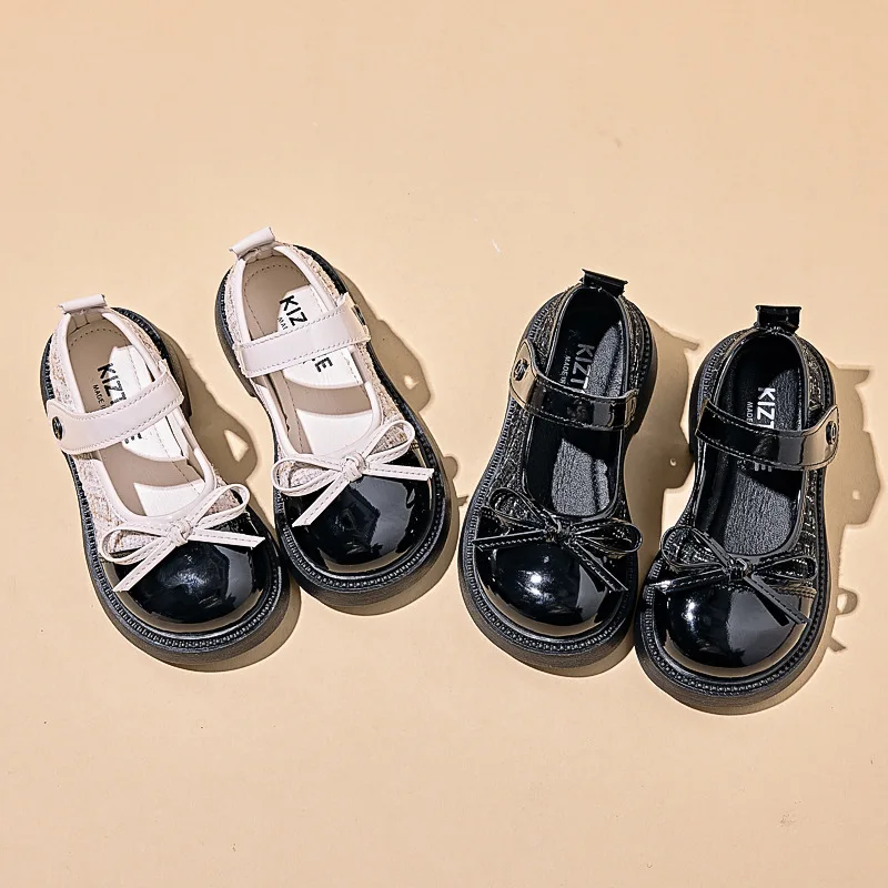Girls' Flat Shoes Patchwork Fashion Bow Children Wedding Leather Shoes Versatile Non-slip Kids Causal Princess Mary Jane Shoes
Girls' Flat Shoes Patchwork Fashion Bow Children Wedding Leather Shoes Versatile Non-slip Kids Causal Princess Mary Jane Shoes