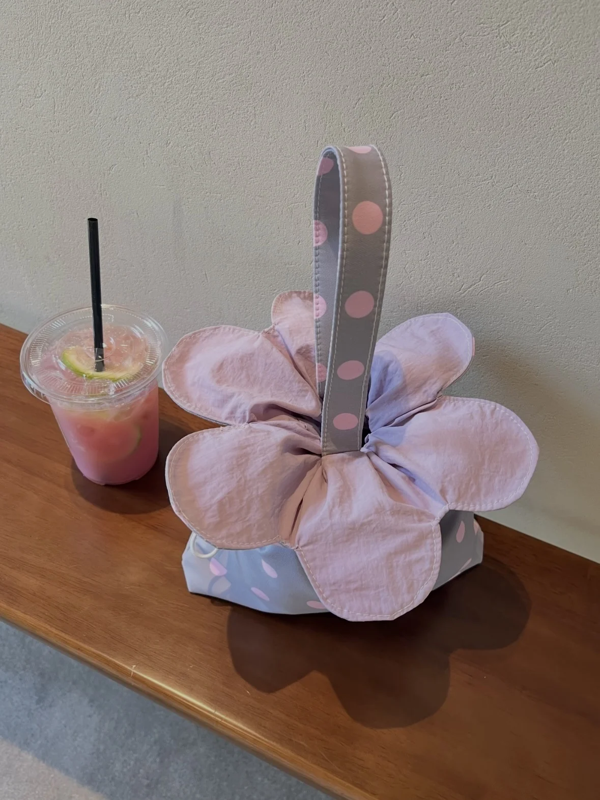 Crossbody Shoulder Bag Floral Cute Korean Style Student Phone Storage Commuter Everyday Adjustable Strap Small Purse With Zipper
Crossbody Shoulder Bag Floral Cute Korean Style Student Phone Storage Commuter Everyday Adjustable Strap Small Purse With Zipper