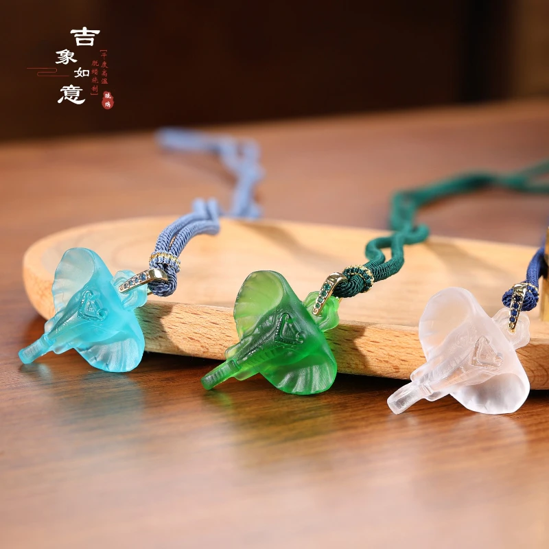 LH bag trailer hanging glazed three-dimensional pendant body gift high-end decoration
LH bag trailer hanging glazed three-dimensional pendant body gift high-end decoration
