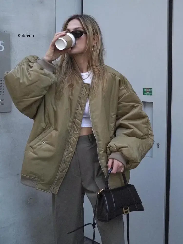 2025 Winter Warm Women Baseball Jackets Oversized Basic Coat Zipper Loose Bomber Jacket Female Outwear Tops
2025 Winter Warm Women Baseball Jackets Oversized Basic Coat Zipper Loose Bomber Jacket Female Outwear Tops