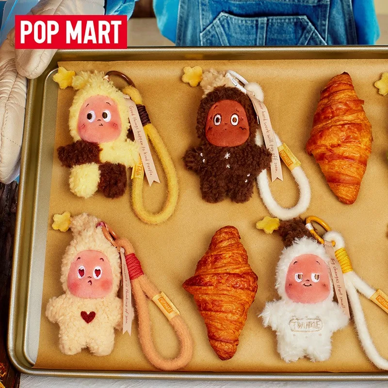 POPMART Twinkle Twinkle Savor The Moment Series Freshly Baked Cookies Plush Pendant Blind Box Cute Little Bear Biscuit Toy
POPMART Twinkle Twinkle Savor The Moment Series Freshly Baked Cookies Plush Pendant Blind Box Cute Little Bear Biscuit Toy