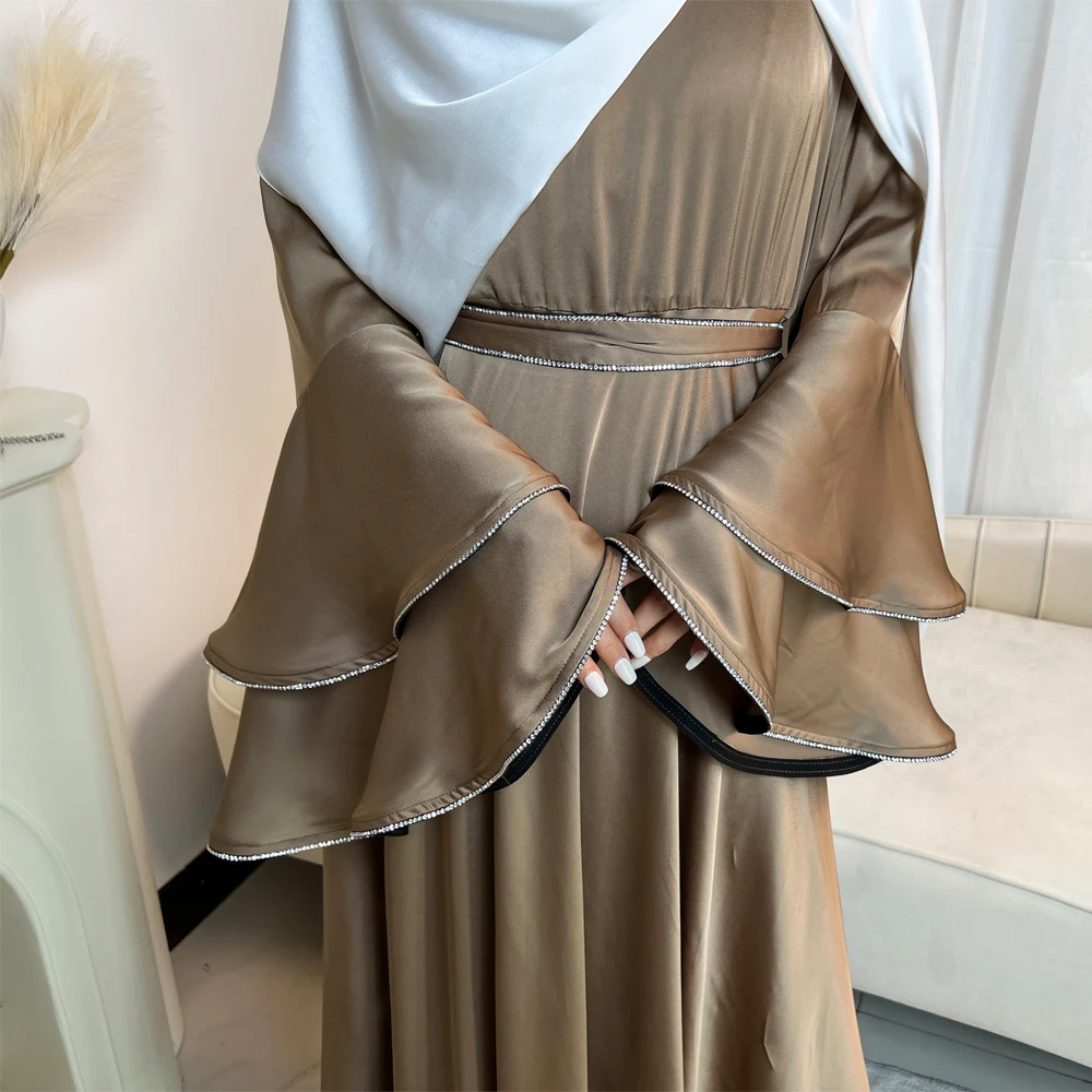 Plain Color Polyester 2 Tier Puff Cuff Rhinestone Border Loose Size Muslim Women Scarf Abaya 2024
Plain Color Polyester 2 Tier Puff Cuff Rhinestone Border Loose Size Muslim Women Scarf Abaya 2024