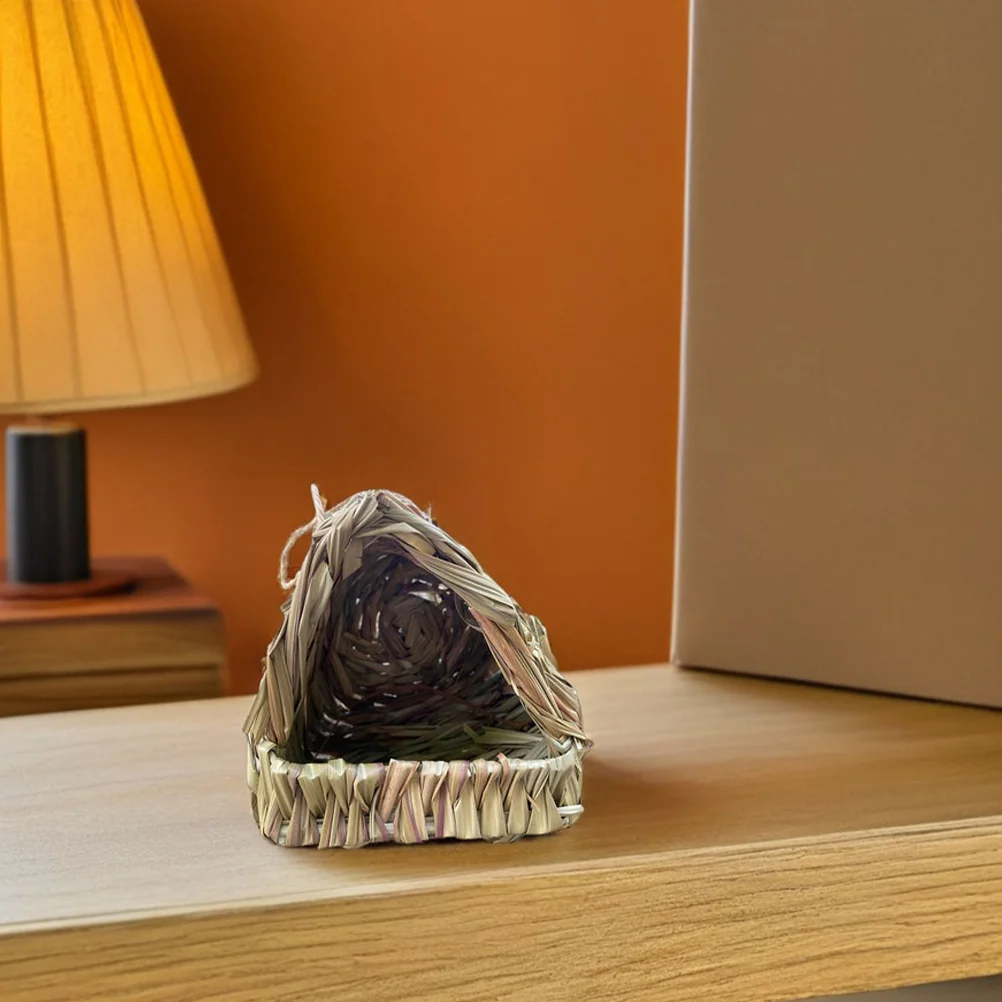 Versatile Handwoven Grass Bird Nest Natural Material Nesting Box for Finches Parakeets Breeding Resting in Aviary Cage
Versatile Handwoven Grass Bird Nest Natural Material Nesting Box for Finches Parakeets Breeding Resting in Aviary Cage