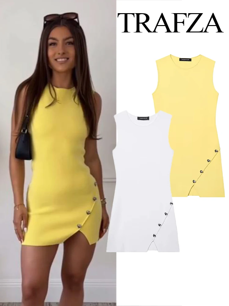 TRAFZA 2025 Woman Summer Fashion Solid Sleeveless Slim Dress Female Elegant Asymmetry Button Decoration Knitted Sexy Mini Dress
TRAFZA 2025 Woman Summer Fashion Solid Sleeveless Slim Dress Female Elegant Asymmetry Button Decoration Knitted Sexy Mini Dress