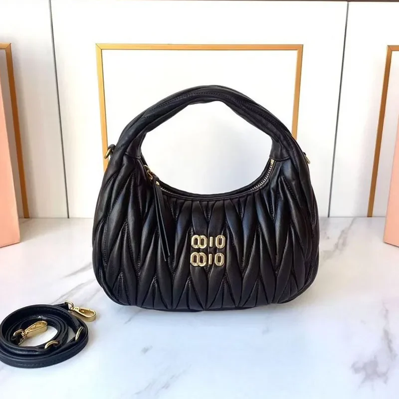 Designer bag Shoulder bag Wander hobo handbag Women's diagonal cross bag Wrinkled sheepskin crescent bag Wallet Mini bag tote ba
Designer bag Shoulder bag Wander hobo handbag Women's diagonal cross bag Wrinkled sheepskin crescent bag Wallet Mini bag tote ba