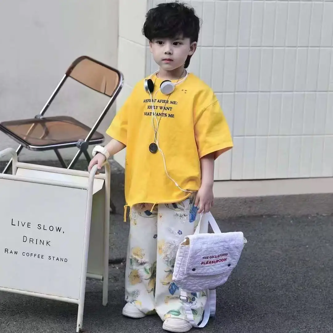 Kids Boys' Summer Set 2026 New Korean Edition Children's Loose Short sleeved T-shirt+Pants Two piece Set
Kids Boys' Summer Set 2026 New Korean Edition Children's Loose Short sleeved T-shirt+Pants Two piece Set