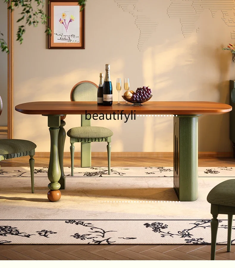 Обеденный стол из массива дерева. Небольшая квартира из ясеня, прямоугольный средневековый обеденный стол и стулья для хранения вещей.
Обеденный стол из массива дерева. Небольшая квартира из ясеня, прямоугольный средневековый обеденный стол и стулья для хранения вещей.