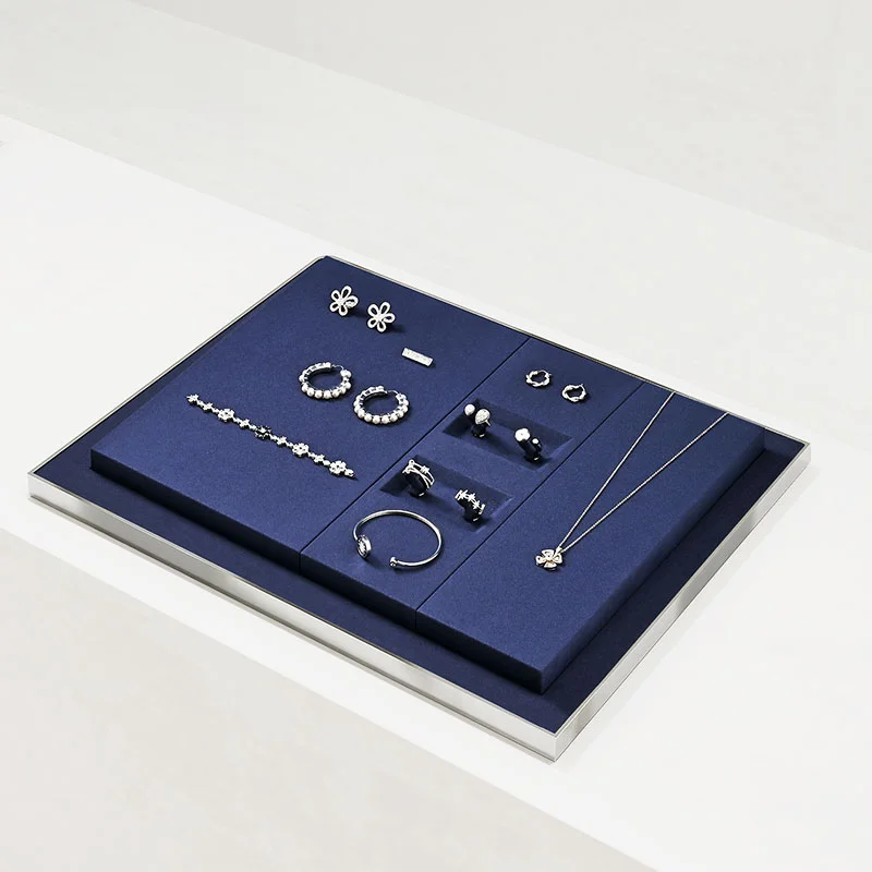 High end jewelry display rack, metal microfiber necklace, ring, earring display props
High end jewelry display rack, metal microfiber necklace, ring, earring display props