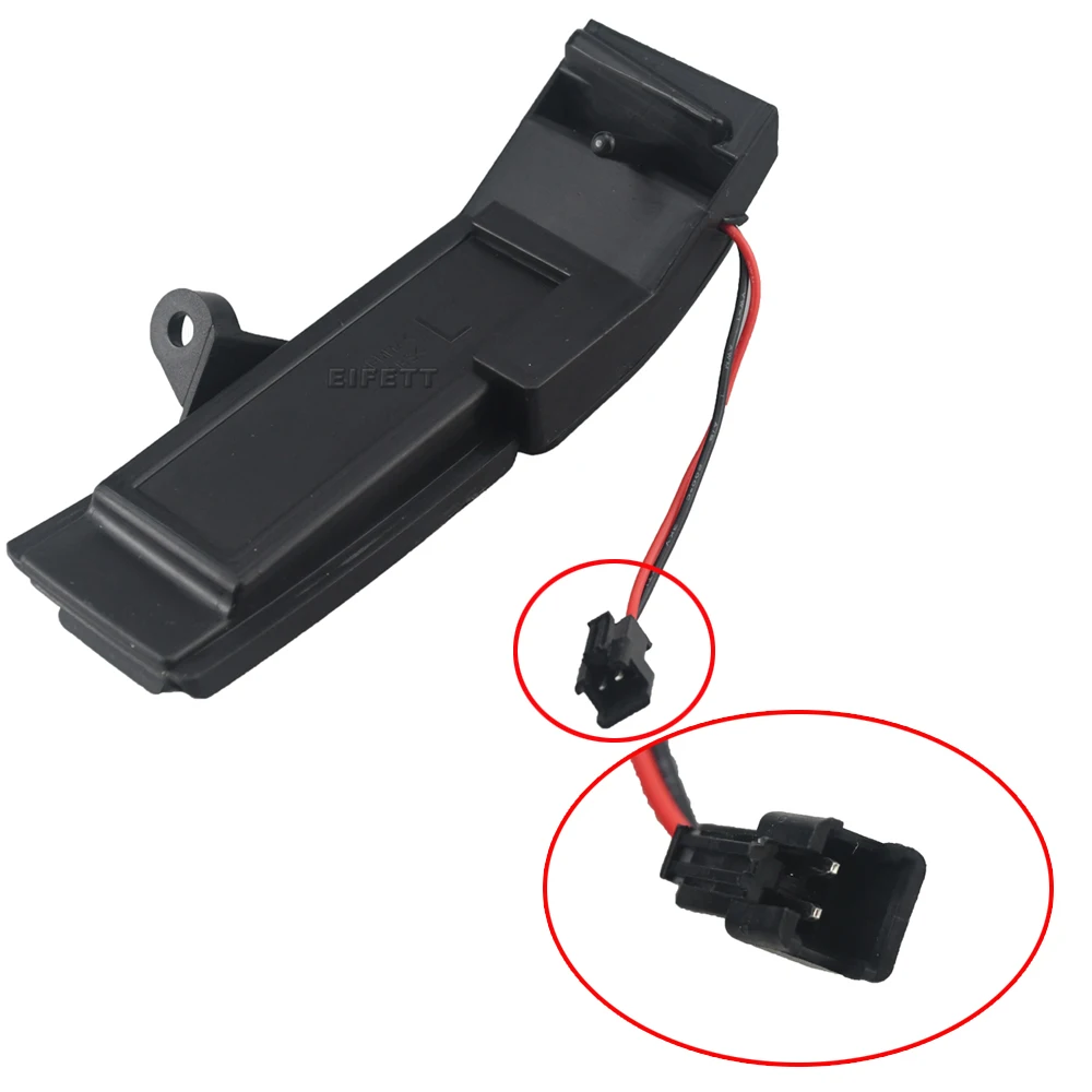 New Top Quality LED Dynamic Turn Signal Sequential Blinker Side Mirror Indicator Light For FORD F150 2015-2021
New Top Quality LED Dynamic Turn Signal Sequential Blinker Side Mirror Indicator Light For FORD F150 2015-2021