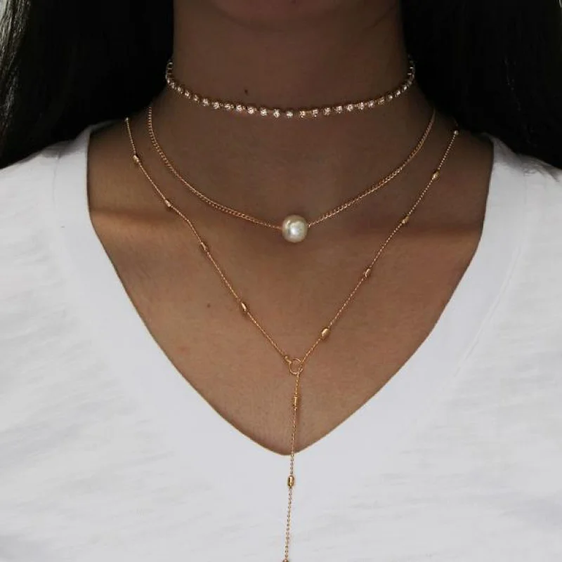 European And American Clavicle Necklace Women 'S Suit Crystal Pendant Three-Layer Pearl Jewelry for Women Girl Gift for Parties
European And American Clavicle Necklace Women 'S Suit Crystal Pendant Three-Layer Pearl Jewelry for Women Girl Gift for Parties