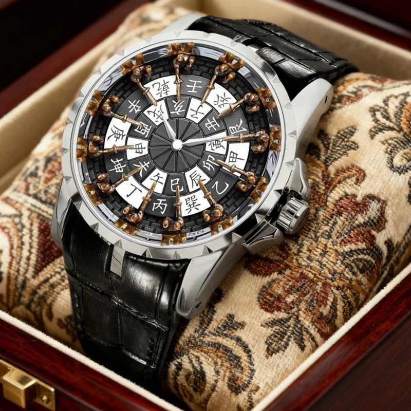 Мужские серебряные и черные повседневные модные новые кварцевые часы из искусственной кожи в китайском стиле.
Мужские серебряные и черные повседневные модные новые кварцевые часы из искусственной кожи в китайском стиле.