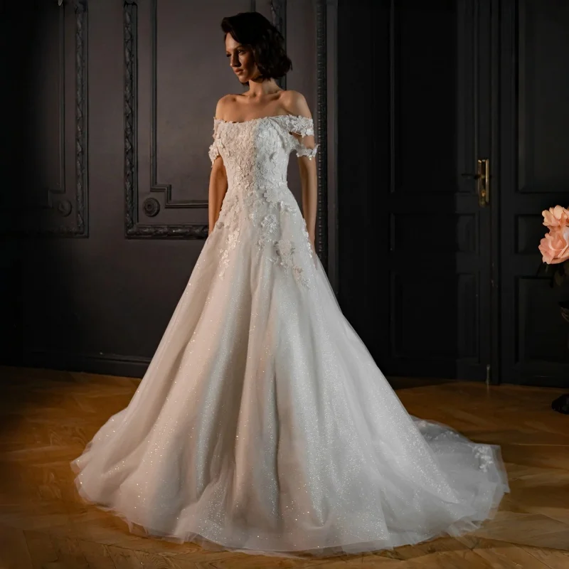 Classic Off-The-Shoulder Lace Wedding Dress A-Line Glitter Tulle Ball Gown with Chapel Train Bridal Gown Customizable
Classic Off-The-Shoulder Lace Wedding Dress A-Line Glitter Tulle Ball Gown with Chapel Train Bridal Gown Customizable