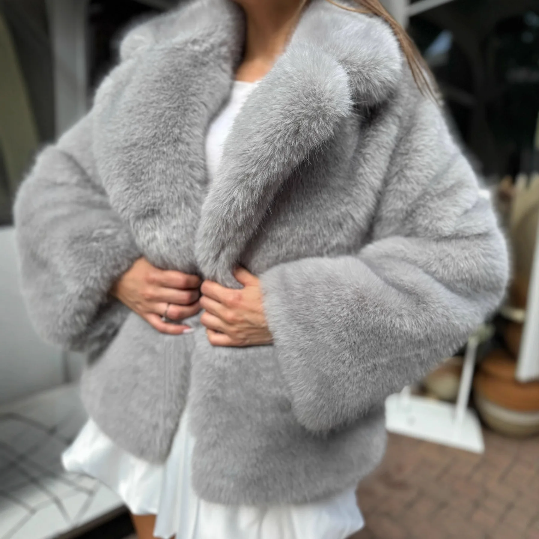 Women's Winter Autumn Elegant Faux Fur Effect Long Sleeves Lapel Solid With Pockets Loose Coats Mujer Winter High Street Outwear
Women's Winter Autumn Elegant Faux Fur Effect Long Sleeves Lapel Solid With Pockets Loose Coats Mujer Winter High Street Outwear